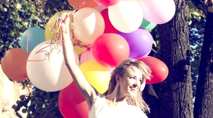 balloon-happy-lady-17-habits-happy-people