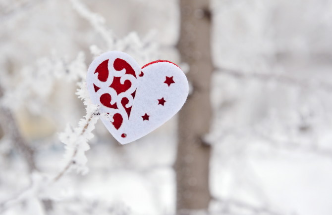 Сердце на снегу бесплатно